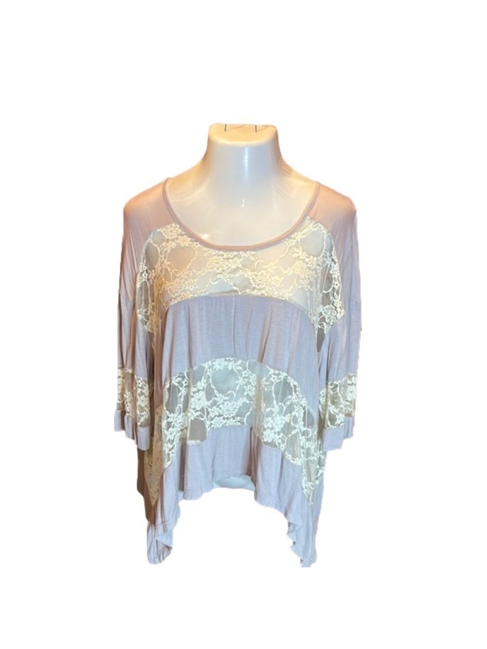 URBAN OUTFITTER’s SPARKLE & FADE Lilac Purple & Cream Lace Hi-Lo Top Size M